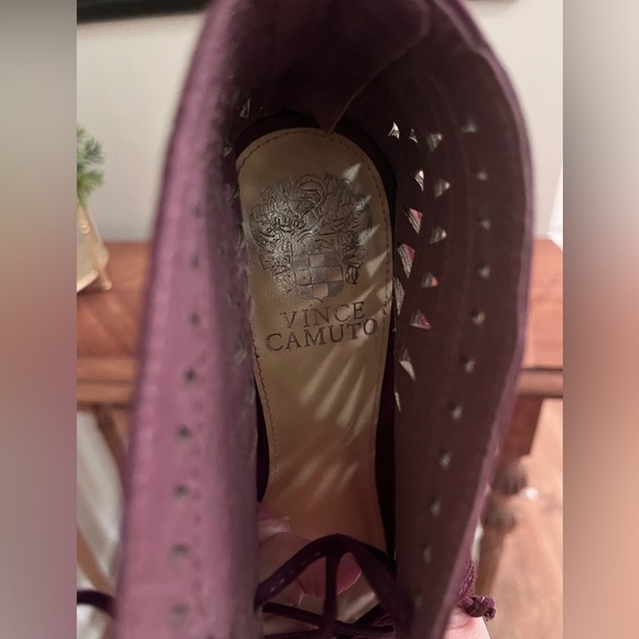 Vince Camuto Tarita Cutout Suede Bootie - Picture 5 of 7